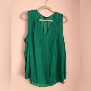 Emerald green tank
